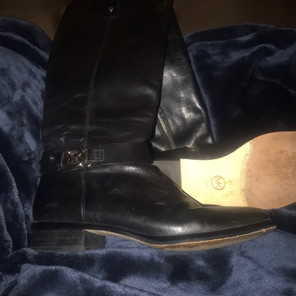 Michael Kors Boots - Picture 1 of 3